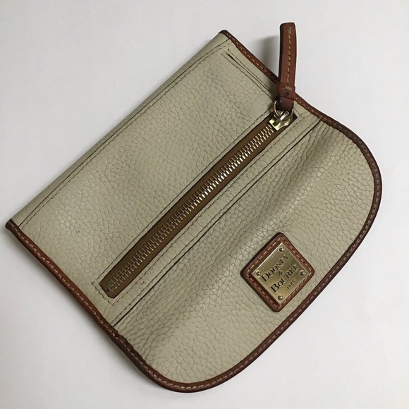 Dooney & Bourke Pebble Grain Leather Continental Clutch Wallet Oyster Color - Picture 2 of 15